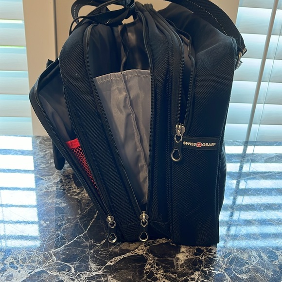 Large Laptop Bag - Picture 9 of 12